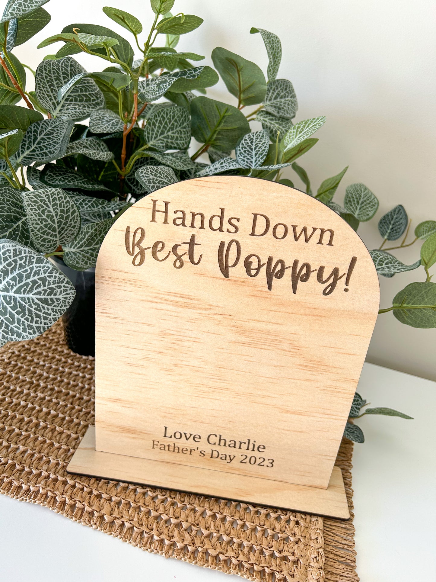 Hand's Down Best Dad Plaque with stand