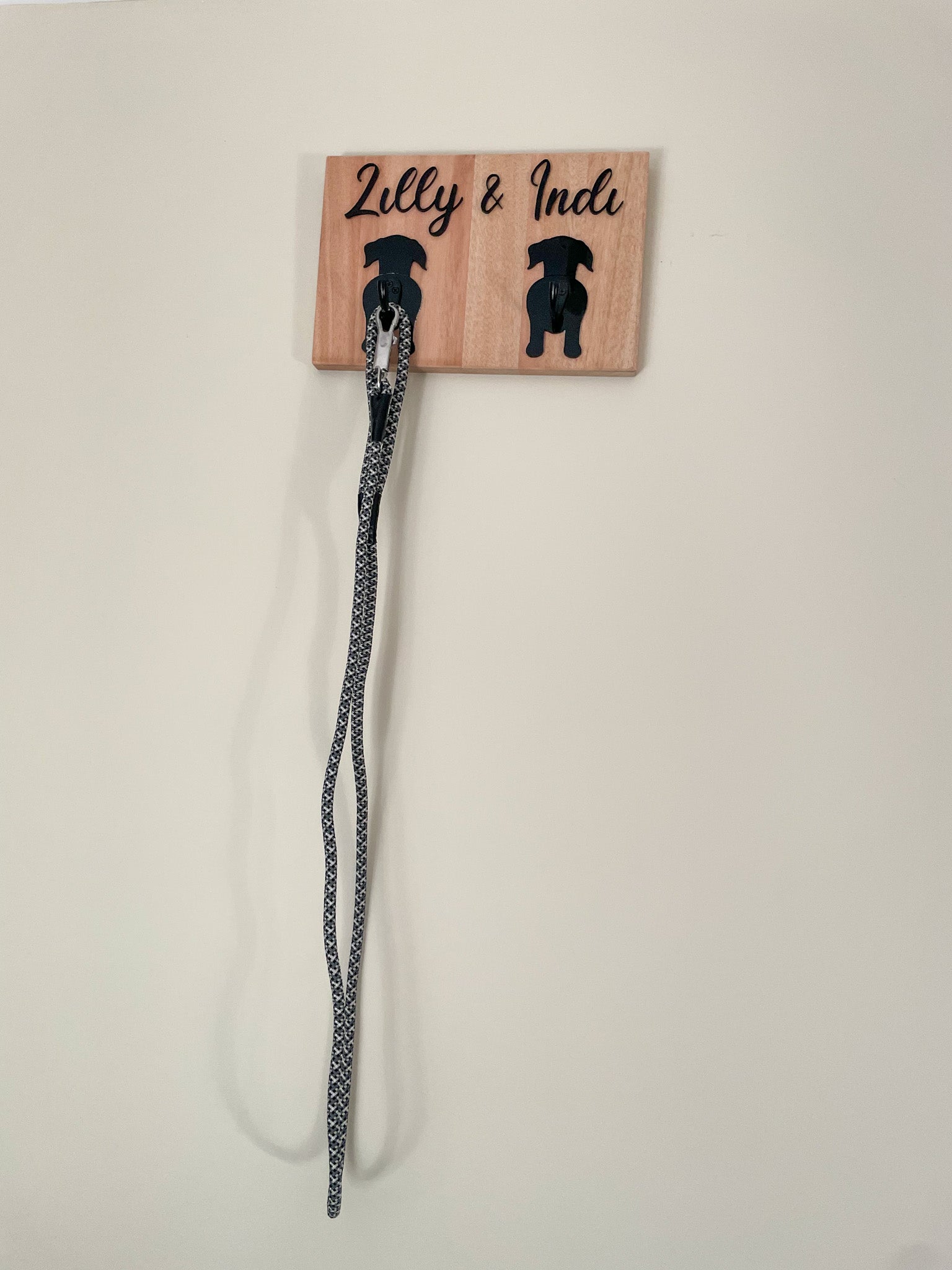 wooden dog lead holder decorative