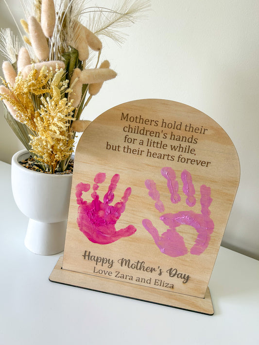 Mother’s Day hand print arch