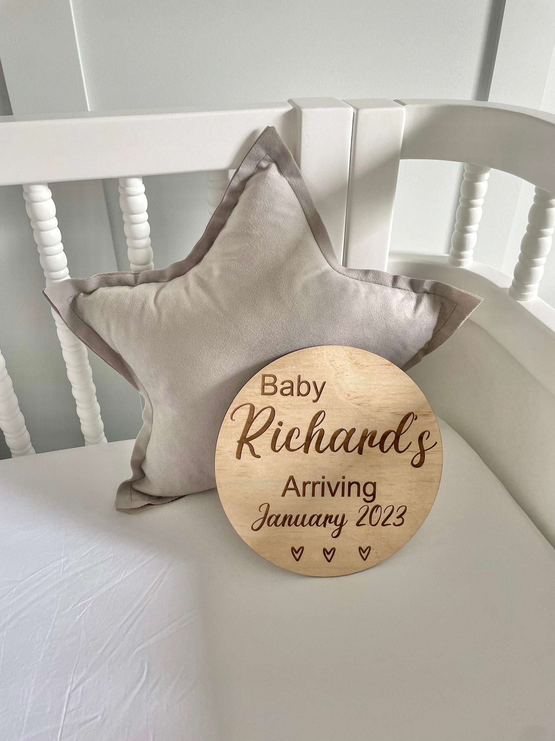 wooden pregnancy announcement